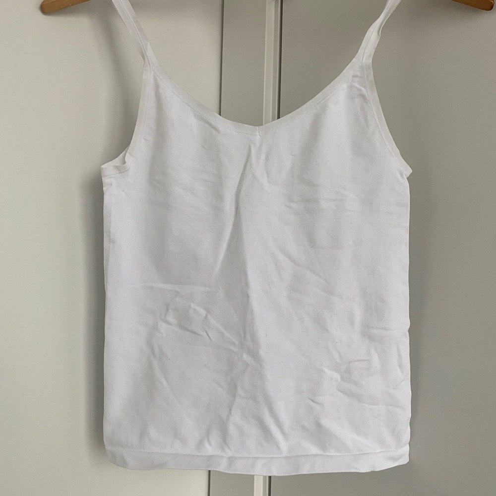 Aritzia Babaton white tank
